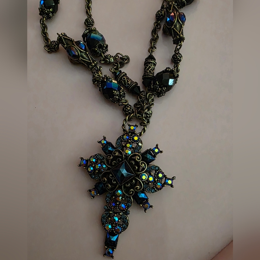 Elegant Blue and Gold Cross Pendant Necklace